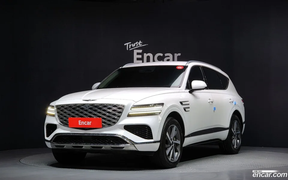 Genesis GV80 2.5T AWD 2023 — photo 1, buy with delivery to Moscow