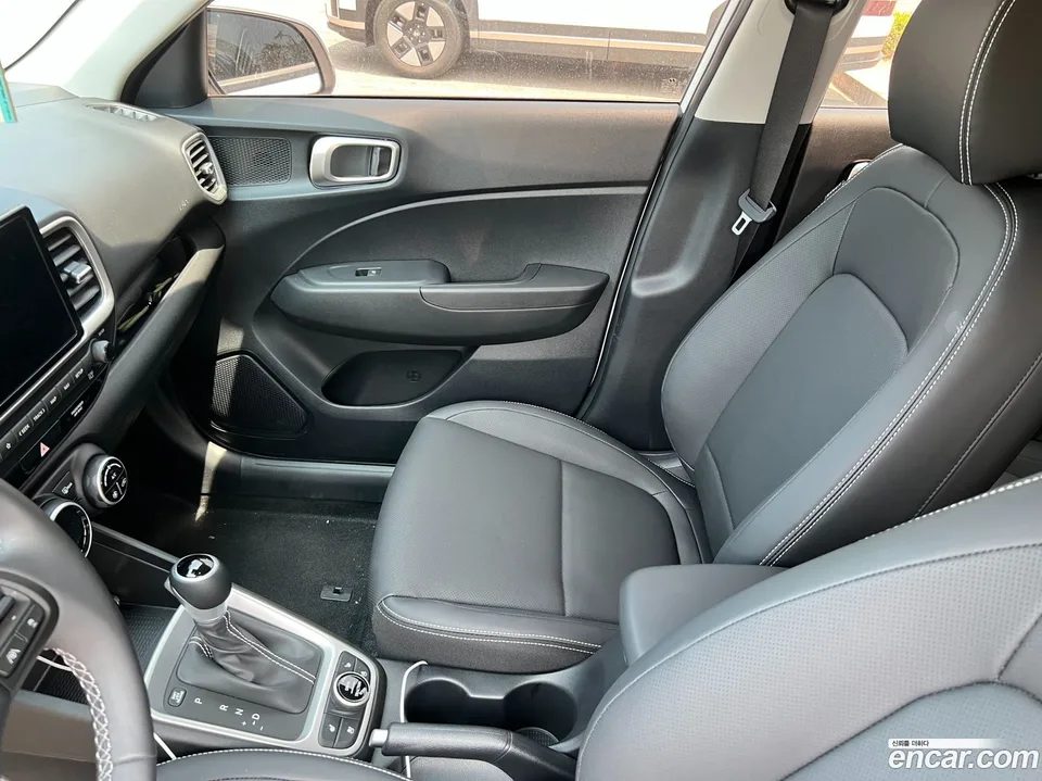 Hyundai Venue 1.6 2025 — миниатюра 2