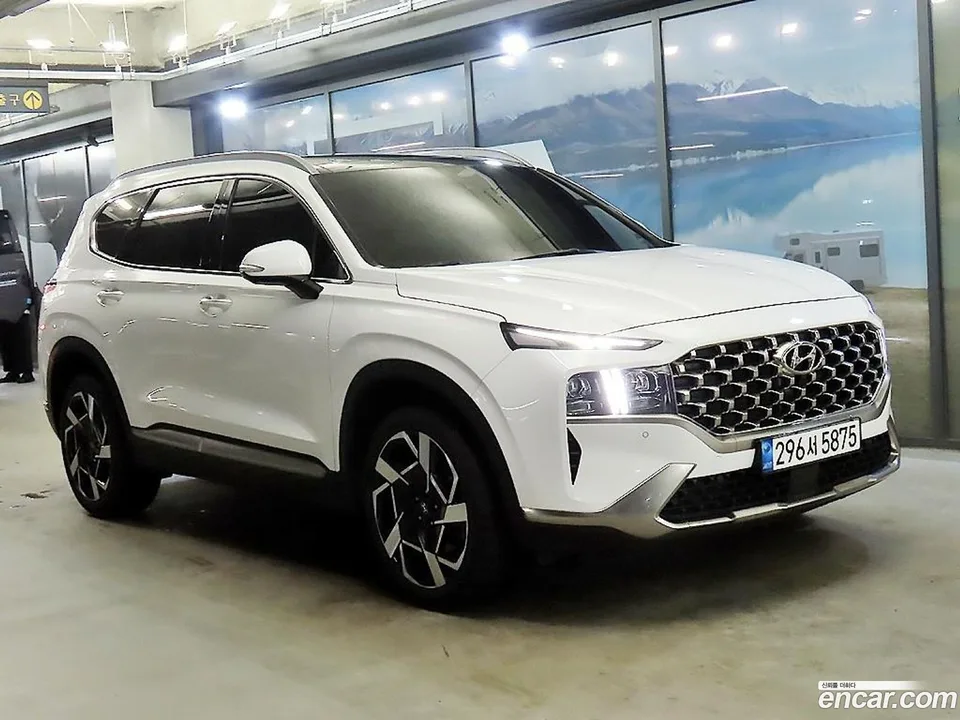 Hyundai SantaFe 2.2 2WD 2022 — фото 1, купить с доставкой в Москву