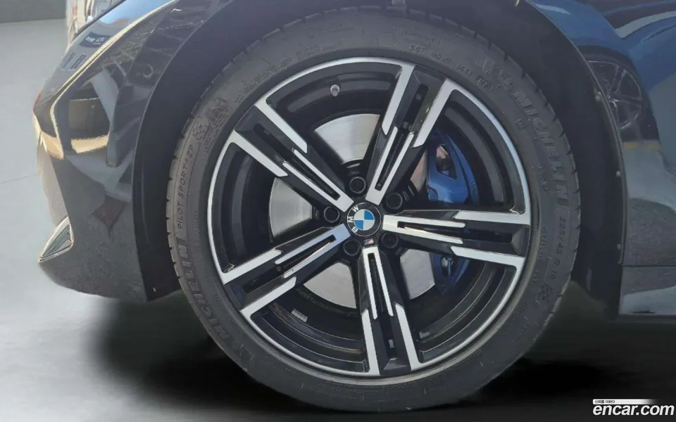 BMW 3 Series 320i M 2023 — миниатюра 5