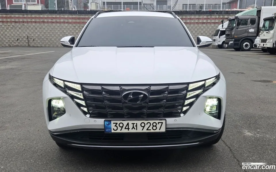 Hyundai Tucson Hybrid NX4 HEV 1.6 2WD 2023 — фото 1, купить с доставкой в Москву