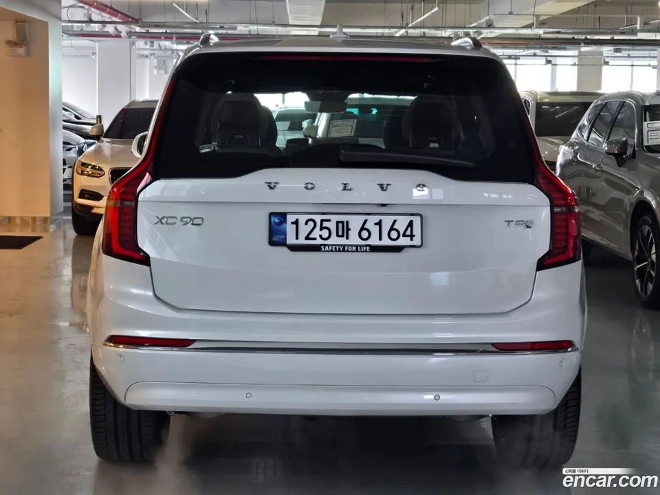 Volvo XC90 T8 2025 — миниатюра 4