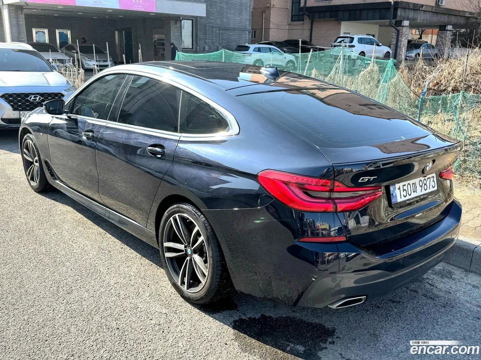 BMW 6 Series GT 620d M 2023 — миниатюра 3