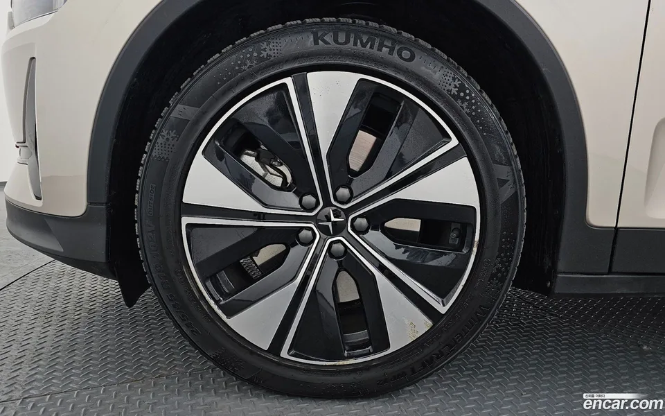 Polestar Polestar 2 2023 — миниатюра 5