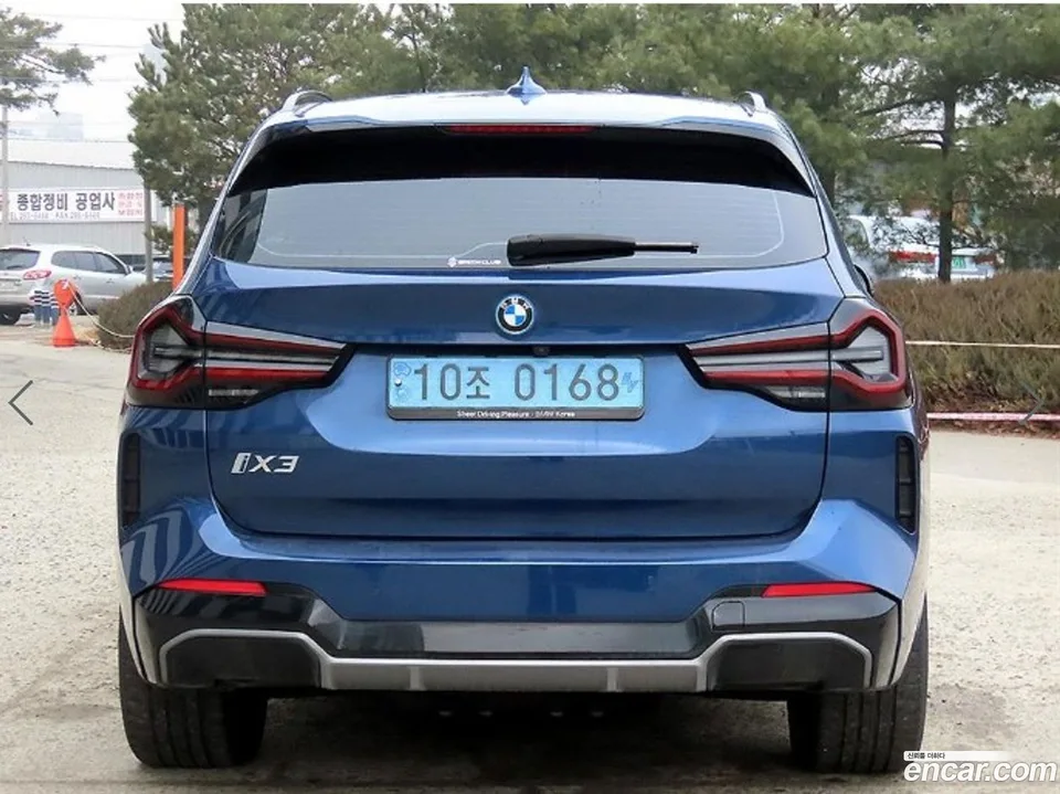 BMW iX3 M 2022 — миниатюра 4