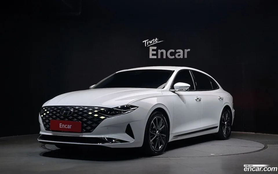 Hyundai Grandeur IG 2.5 2022 — фото 1, купить с доставкой в Москву