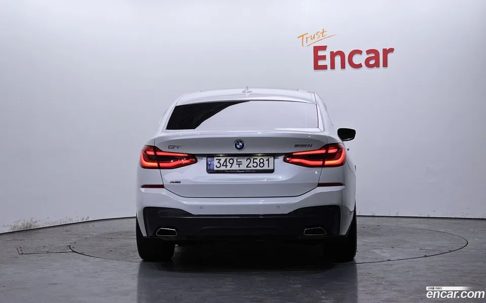 BMW 6 Series GT 630i xDrive M 2023 — миниатюра 4