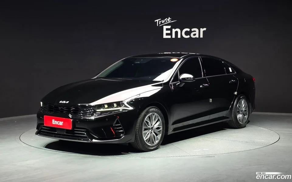 Kia K5 Hybrid 2023 — фото 1, купить с доставкой в Москву