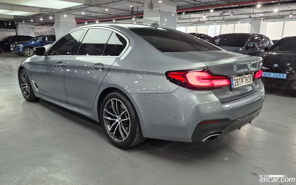 BMW 5 Series 520i M 2023 — миниатюра 4