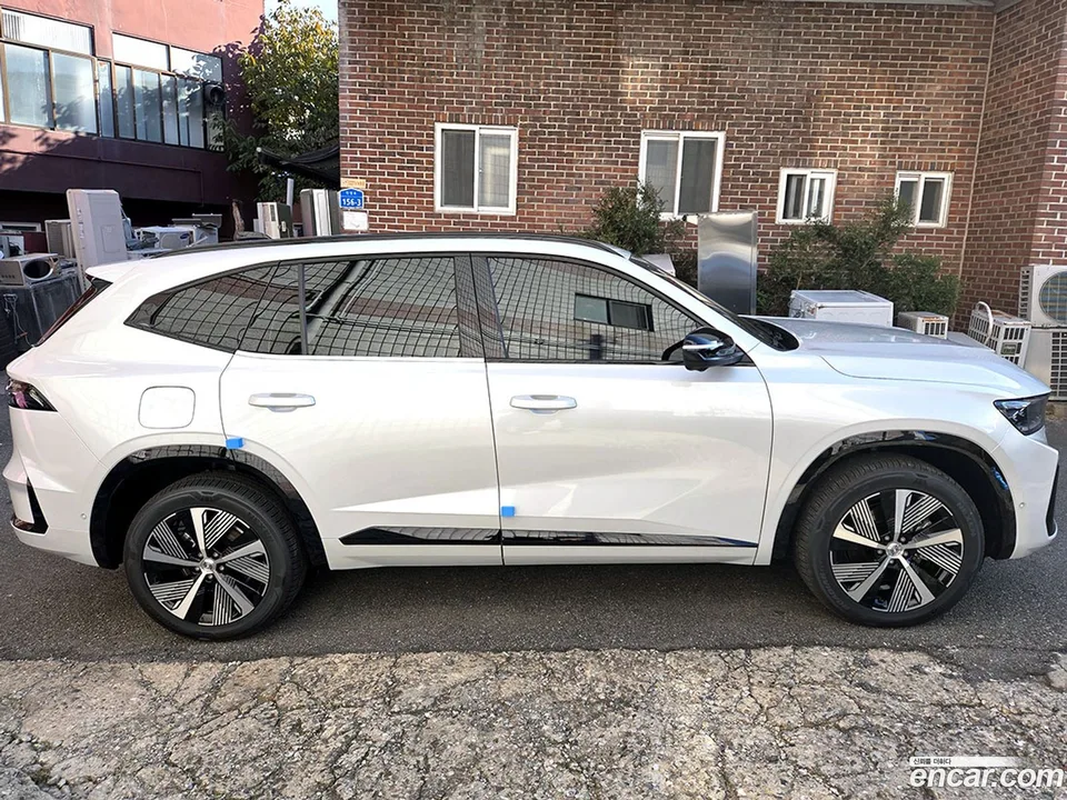 Renault Samsung Grand Koleos 1.5 E-TECH 2WD 2025 — миниатюра 3