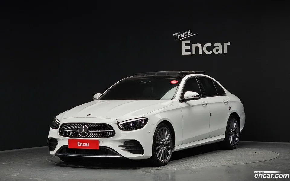 Mercedes-Benz E-Class E350 4MATIC AMG Line 2022 — фото 1, купить с доставкой в Москву
