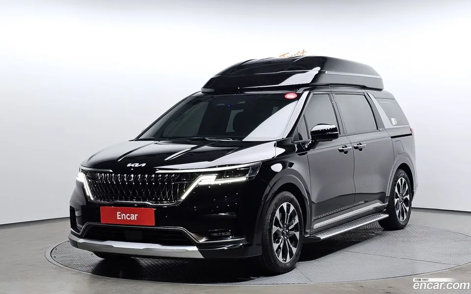 Kia Carnival 7 2022 — фото 1, купить с доставкой в Москву