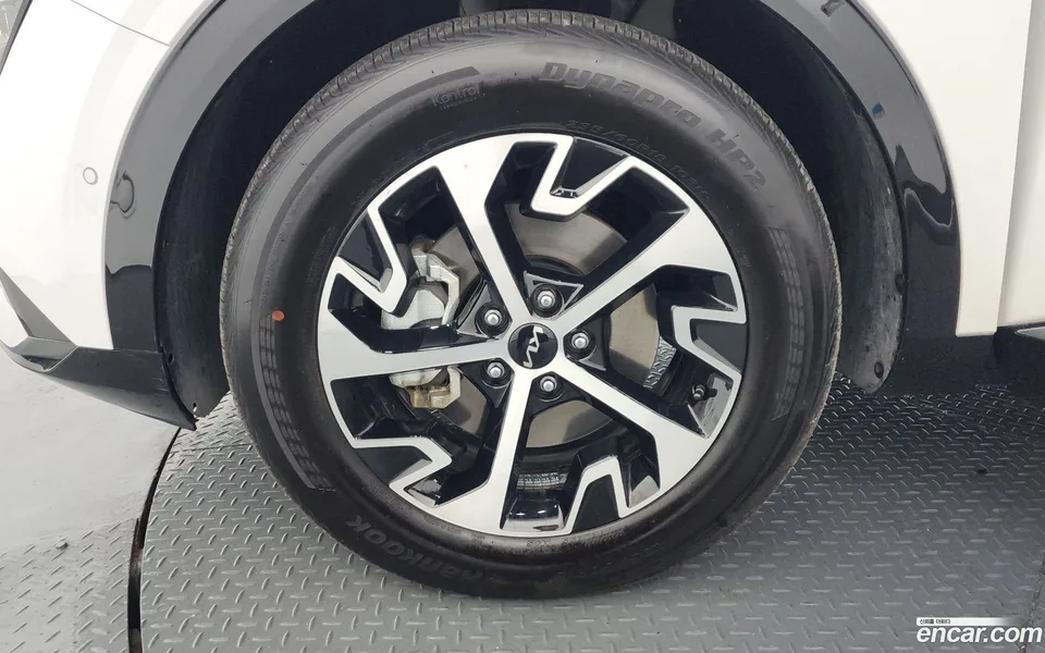 Kia Sportage Hybrid 2WD 2024 — миниатюра 5