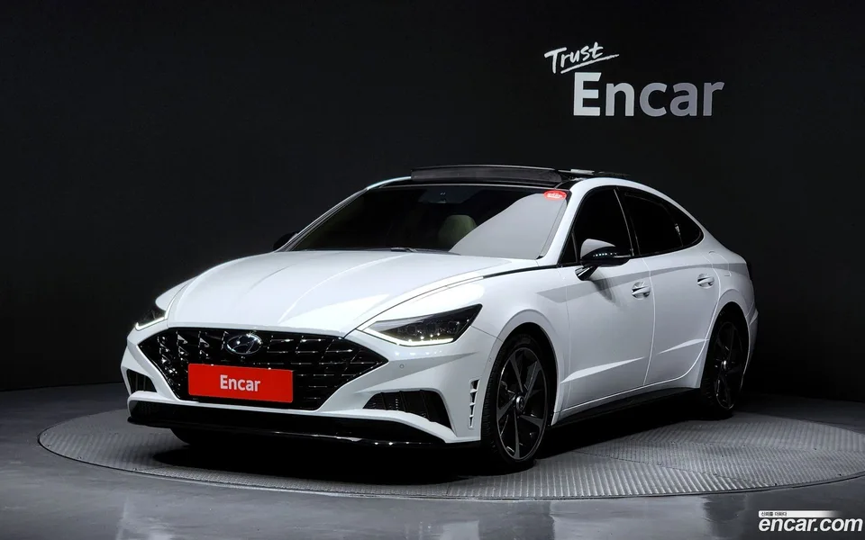 Hyundai Sonata 1.6 2023 — фото 1, купить с доставкой в Москву