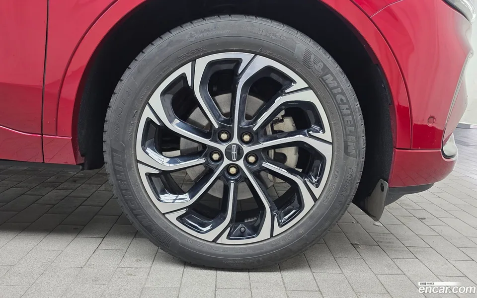 Lincoln Nautilus 2.0 AWD 2024 — миниатюра 2