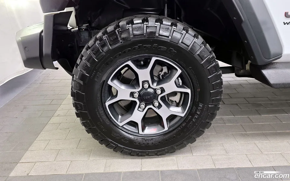Jeep Wrangler 2.0 4 2023 — миниатюра 5