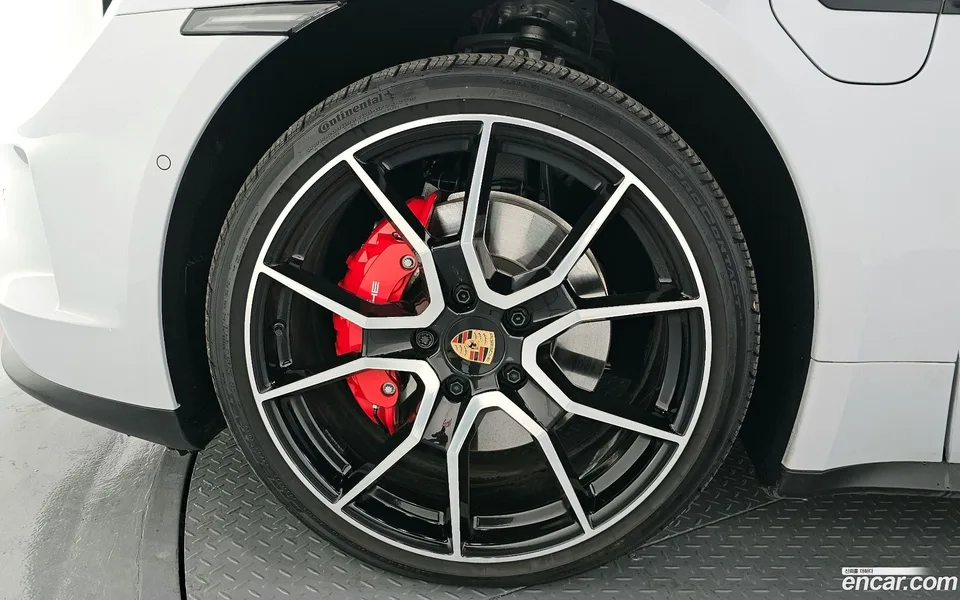 Porsche Taycan 4S 2024 — миниатюра 5