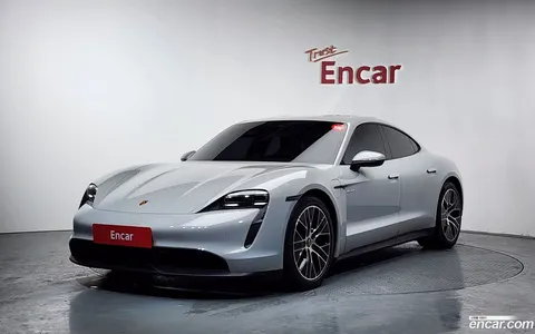 Porsche Taycan 2022 buy in Moscow