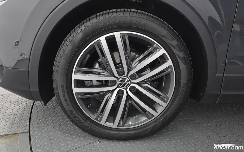 Volkswagen Tiguan 2.0 TDI 2022 — миниатюра 2