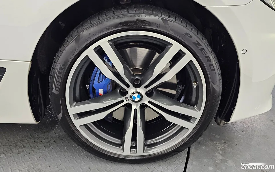 BMW 6 Series GT 630i xDrive M 2023 — миниатюра 2