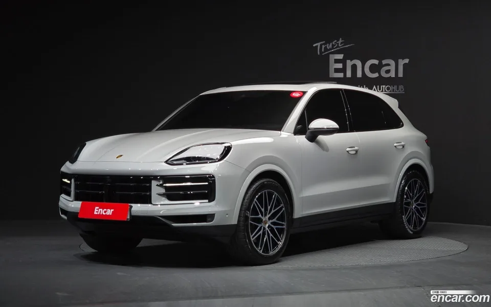 Porsche Cayenne 3.0 2024 — фото 1, купить с доставкой в Москву