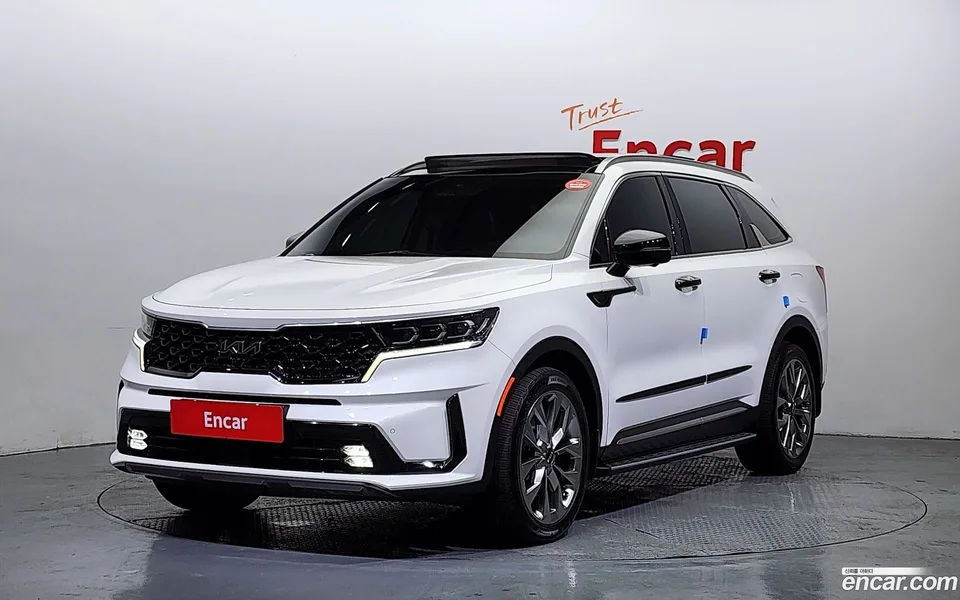 Kia Sorento 2.5T 2WD 2022 — фото 1, купить с доставкой в Москву