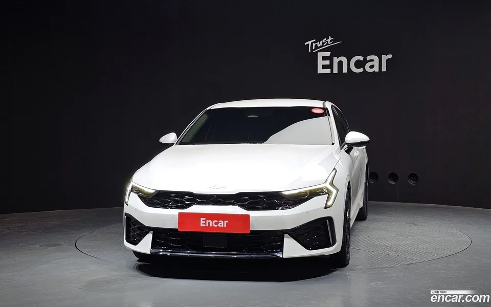 Kia K5 Hybrid 2025 — миниатюра 3
