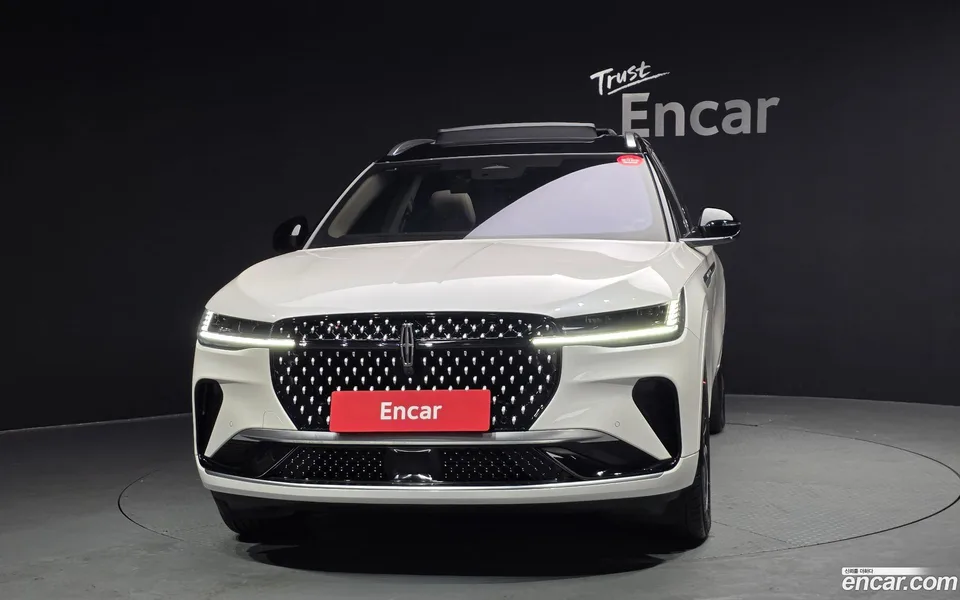 Lincoln Nautilus 2.0 AWD 2025 — миниатюра 3