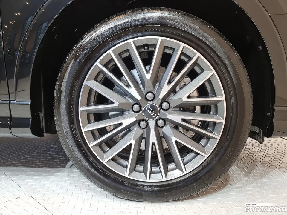 Audi Q3 40 TFSI 2025 — миниатюра 2