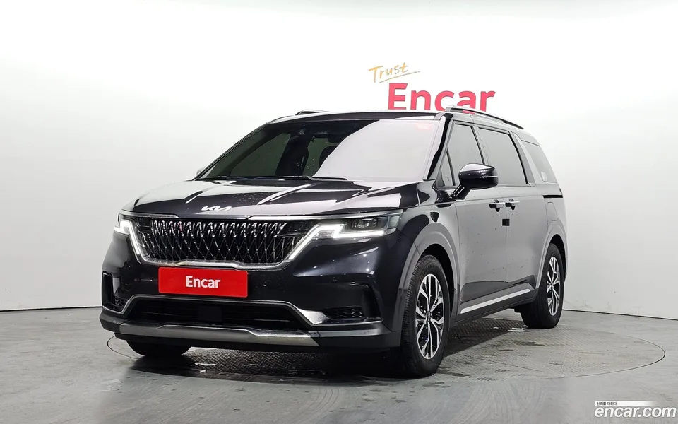 Kia Carnival 9 2022 — фото 1, купить с доставкой в Москву