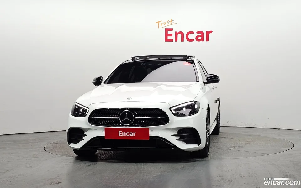 Mercedes-Benz E-Class E350 4MATIC AMG Line 2023 — миниатюра 3