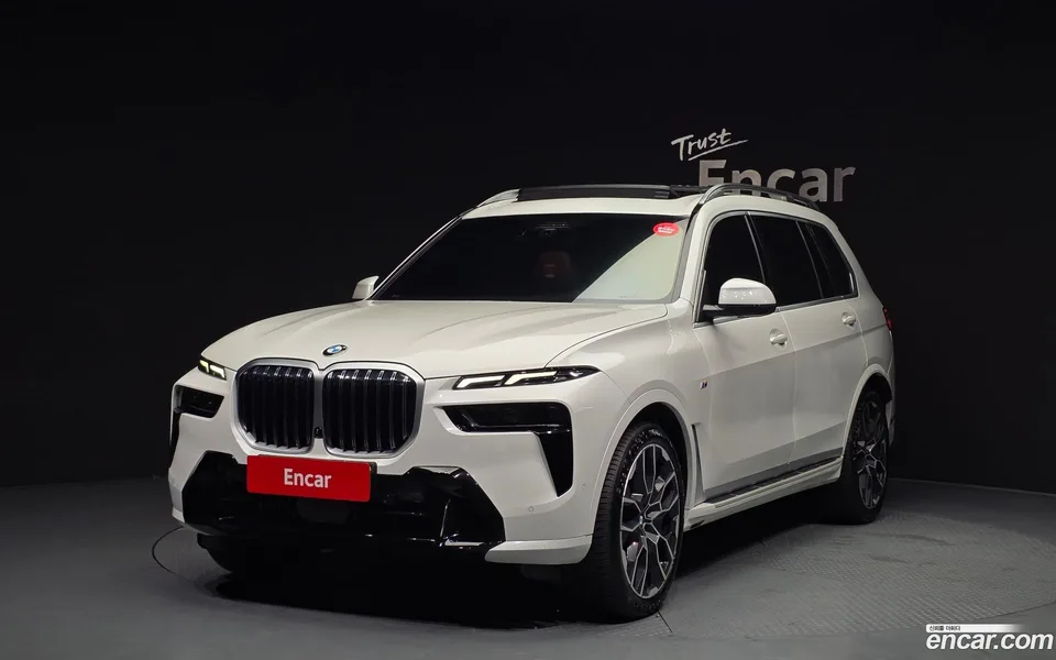 BMW X7 xDrive 40i M 6 2025 — фото 1, купить с доставкой в Москву