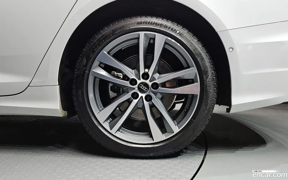 Audi A6 45 TFSI 2022 — миниатюра 5