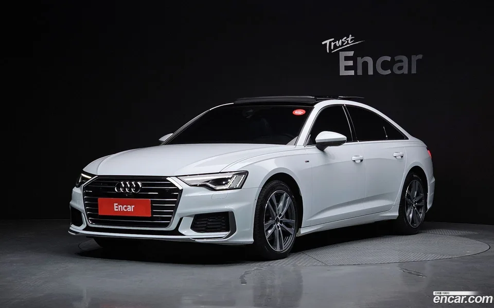 Audi A6 45 TFSI 2022 — фото 1, купить с доставкой в Москву