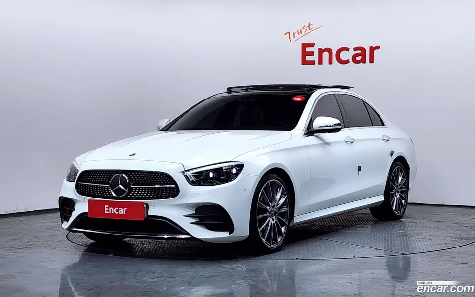 Mercedes-Benz E-Class E350 4MATIC AMG Line 2022 — фото 1, купить с доставкой в Москву