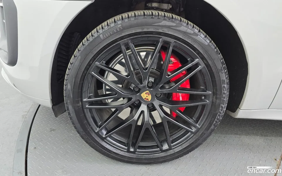 Porsche Macan 2.9 GTS 2022 — миниатюра 2