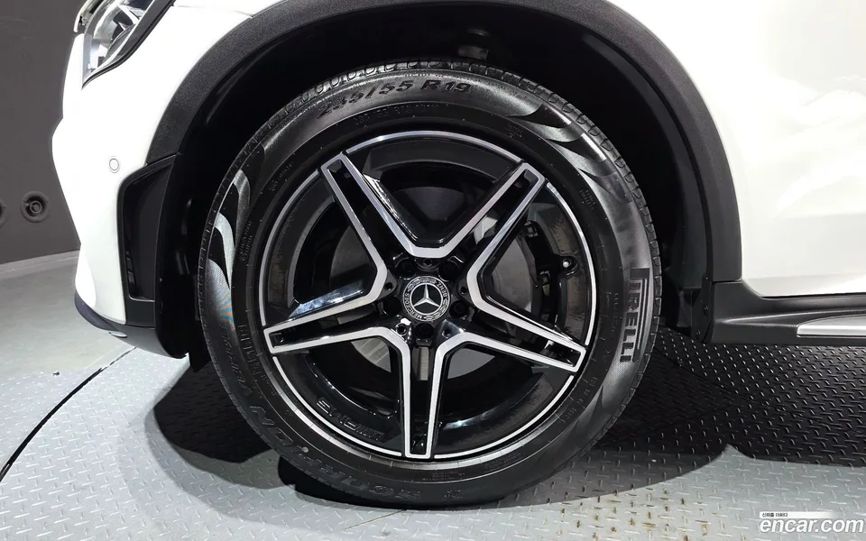 Mercedes-Benz GLC-Class GLC300 4MATIC 2022 — миниатюра 2