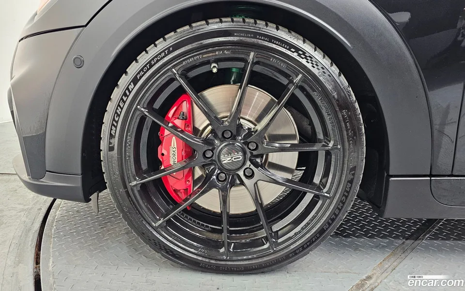 MINI Cooper S JCW 2023 — миниатюра 2