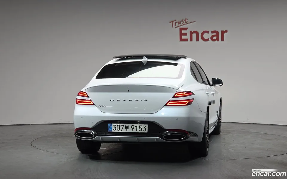 Genesis G70 2.5T 2WD 2023 — миниатюра 4
