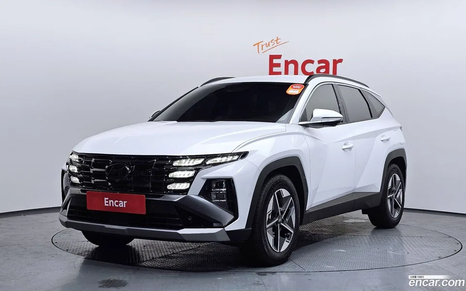 Hyundai Tucson Hybrid NX4 HEV 1.6 2WD 2025 — фото 1, купить с доставкой в Москву