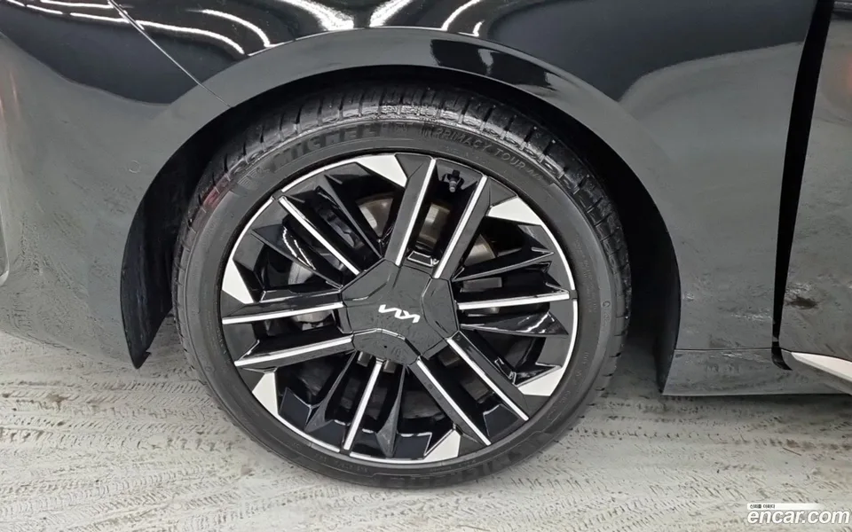 Kia K8 Hybrid 2025 — миниатюра 5