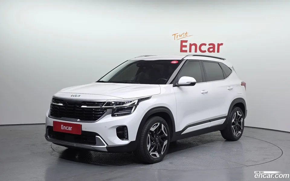 Kia Seltos 1.6 2WD 2022 — фото 1, купить с доставкой в Москву