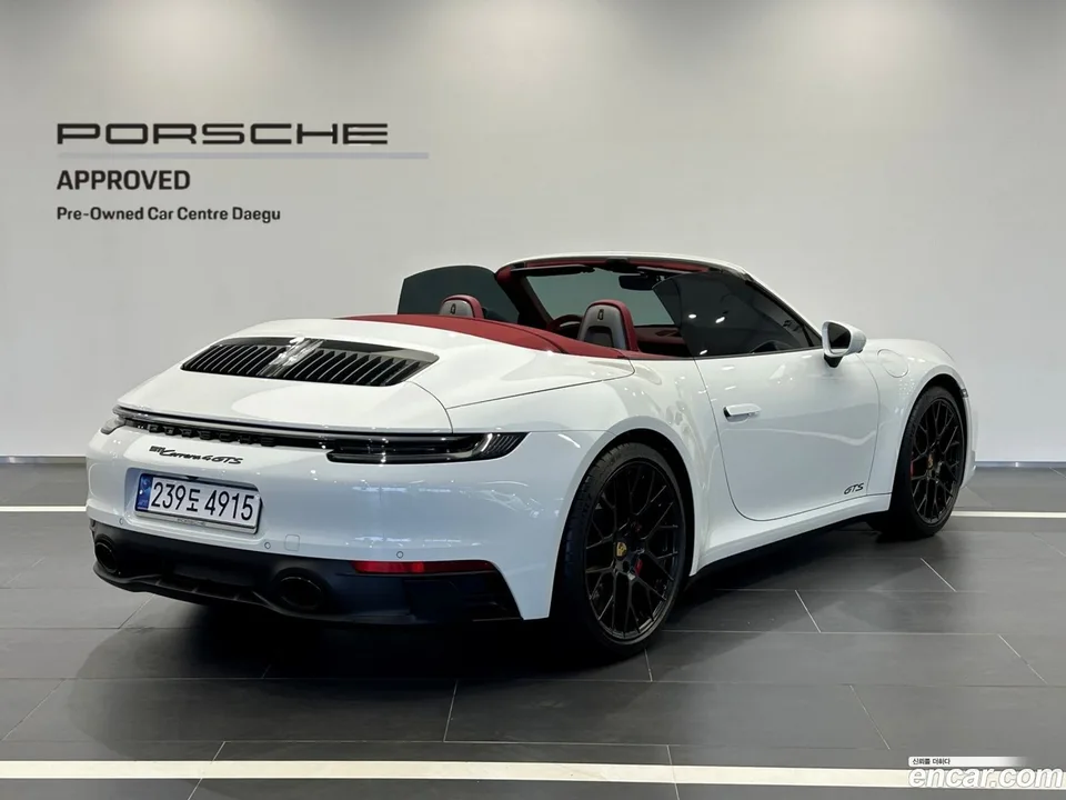 Porsche 911 (992) 4 GTS 2023 — миниатюра 5