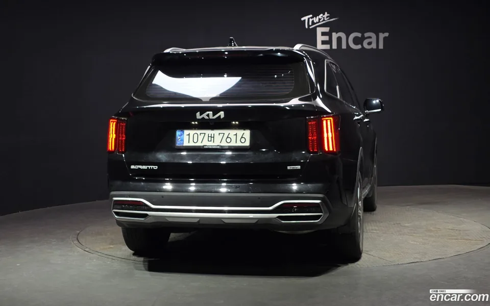 Kia Sorento HEV 1.6 2WD 2023 — миниатюра 4