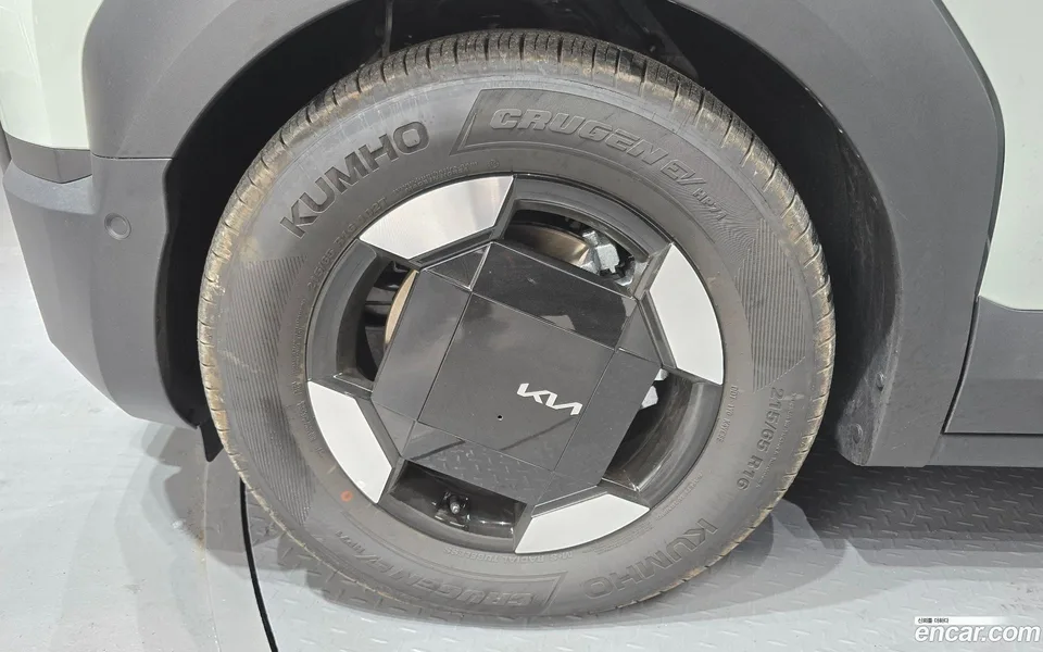 Kia PV5 2025 — миниатюра 2