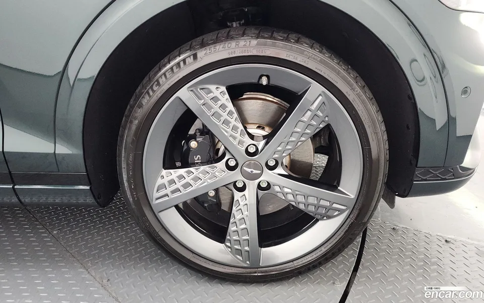 Genesis GV70 2.5T AWD 2022 — миниатюра 2
