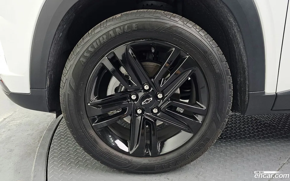 Chevrolet Trax Crossover 1.2 ACTIV 2023 — миниатюра 2