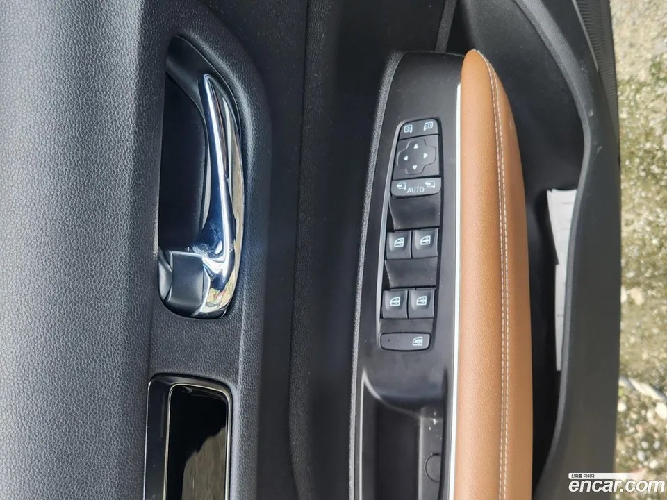Renault Samsung QM6 2.0 LPe RE 2WD 2023 — миниатюра 5