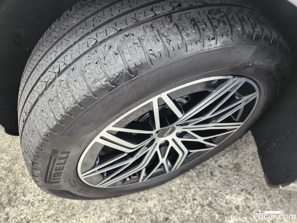 Genesis G90 3.5 2WD 2023 — миниатюра 5
