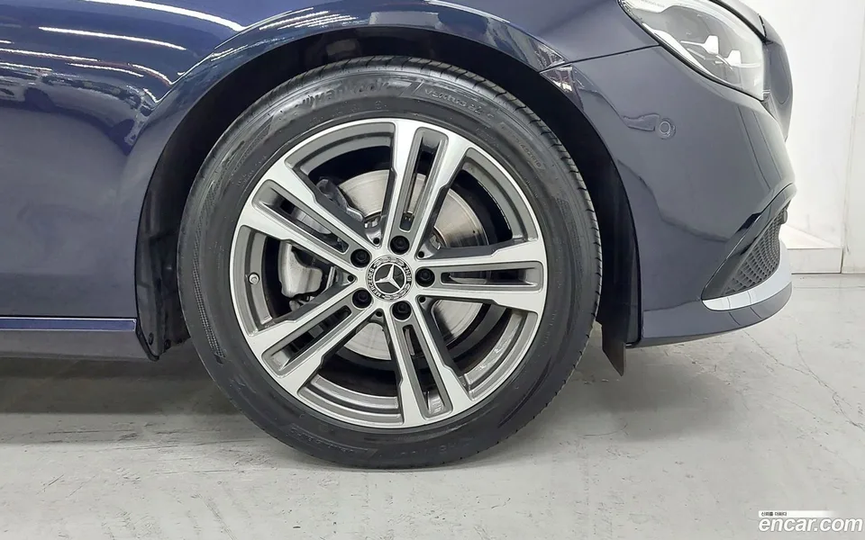Mercedes-Benz E-Class E250 2023 — миниатюра 2